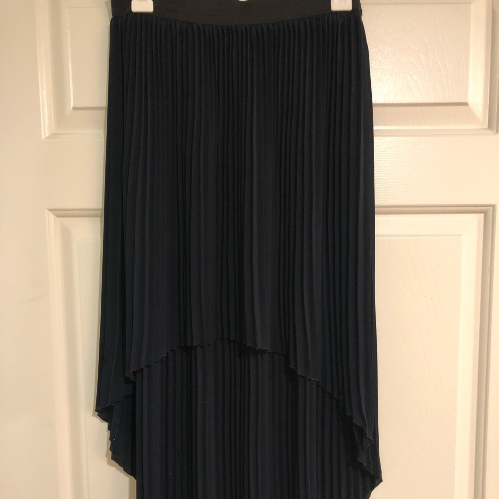 Forever 21 high low accordion pleated skirt